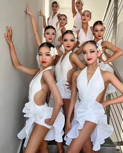 Abito da gara bianco da ballo latino 💃